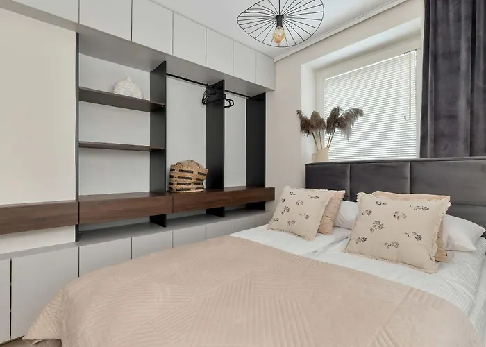 Elegant One Bedroom With Underground Parking By Renters * Gdynia